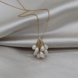 Pearl Cluster Necklace